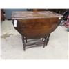 Image 3 : Walnut Gateleg Table  44" x 32"