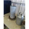 Image 3 : 2 Chicken Feeders & Watering Cans