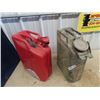 Image 2 : 2 Metal Military Gas Cans