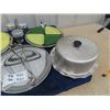 Image 2 : Serving Trays, Cake Server, Slicer