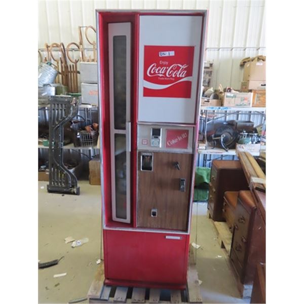 Coin Operated Coca Cola Upright Machine Made By Cavalier