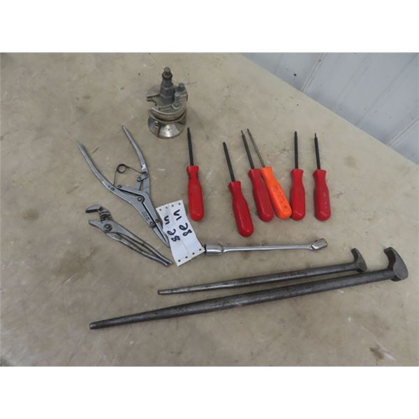6 MAC Screwdrivers, 2 Snap On Prys, & Snap On or MAC Specialty Tools