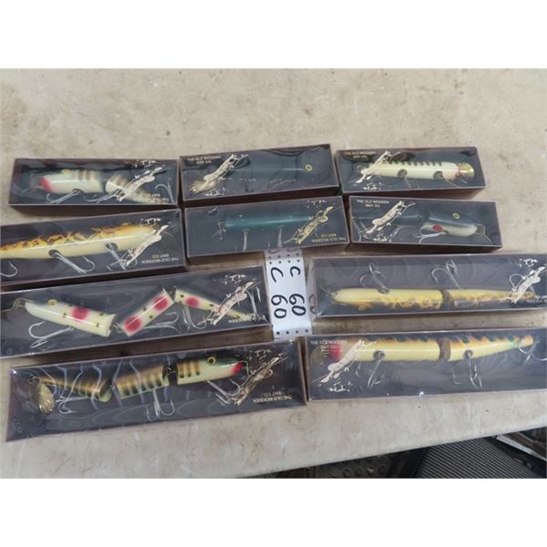 10 Muskee Lures 4) 12" & 6) 8"