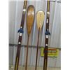Image 2 : Set of Skis & 2 Paddles