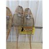 Image 3 : 2 Sets of Snowshoes