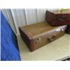 Image 3 : 3 Vintage Suitcases