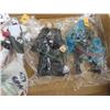 Image 2 : 5) Star Wats Figurines, & 2 Keychains