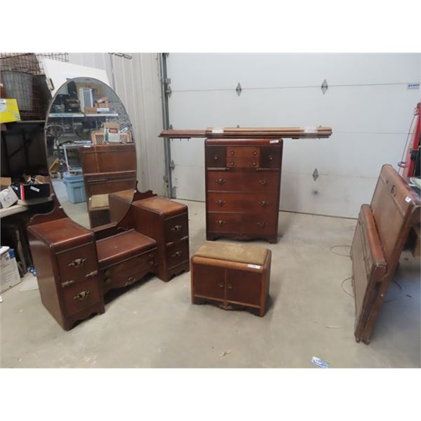 Walnut 4 Pc BR Suite, Vanity 30"H 48"W 20"D Plus 55" x 31" , Dresser 49"H 34" 19" , Headboard 56"W
