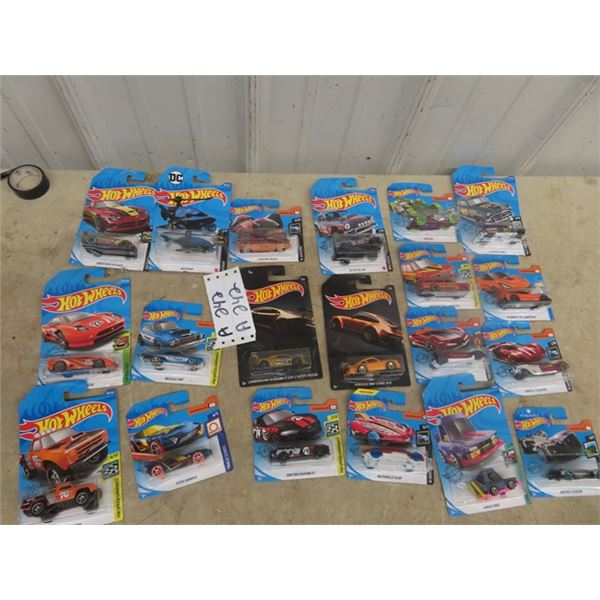 Approx 20 Hotwheel Cars in Packages