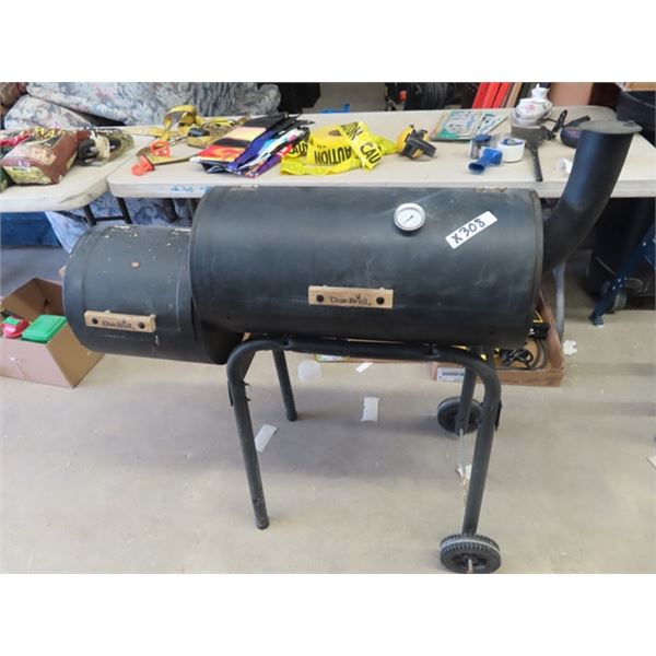 Char Broil Briquette Smoker w Chips