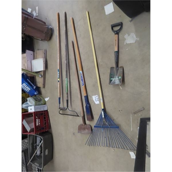 6 Hand Yard Tools, Rakes, Hoe, Edger, & Scraper