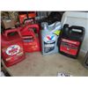 Image 3 : Oils & Antifreeze, 3 On the Right Full, 4 On Left Average anout 1/2 Full, 0W-20 Synthetic, Antiffree