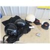 Image 1 : 3 Motorcycle Helmets, Harley Hat & Carry On
