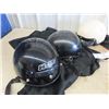 Image 2 : 3 Motorcycle Helmets, Harley Hat & Carry On