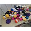 Image 3 : Approx 60 Bolts/Bundles of Yarn