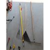 Image 3 : (WE) Garden Hose, Lawn Fertilizer, 3 Rakes & Ext Pole
