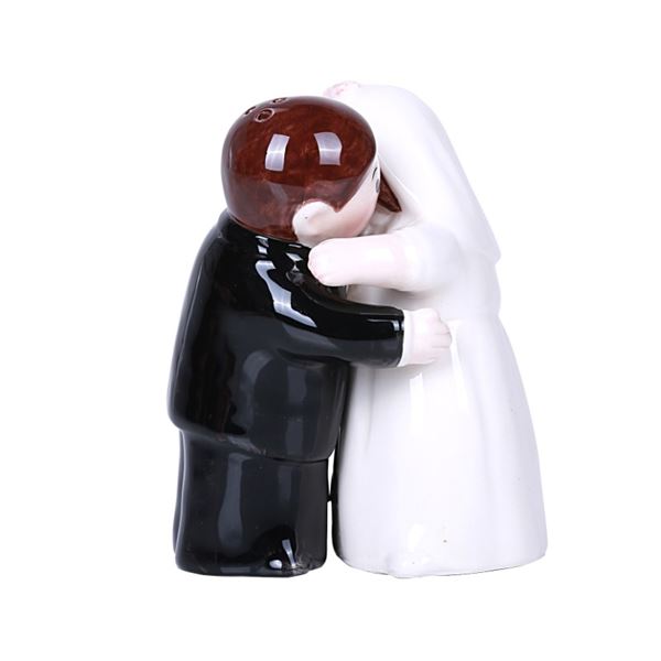 MAGNETIC HUGGING COUPLE