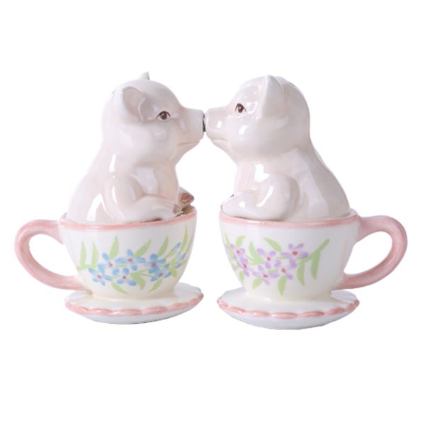 KISSING PIGS IN CUP MAGNETIC SP SET
