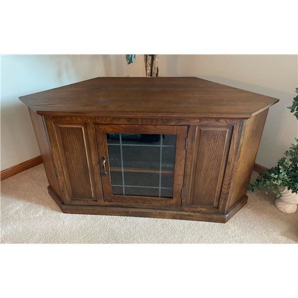 WOODEN CORNER CABINET