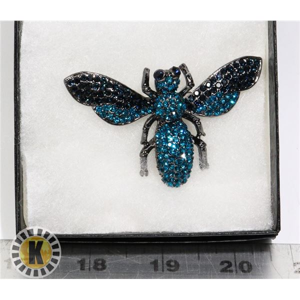 WASP RHINESTONE BROOCH