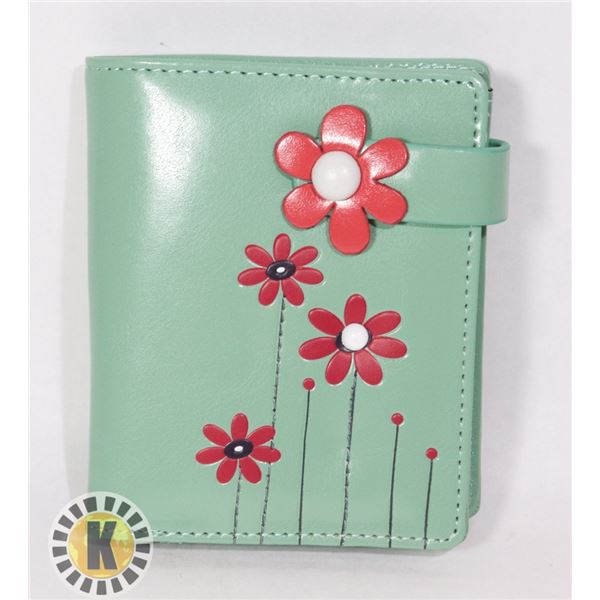 NEW SHAG WEAR WOMEN'S WALLET