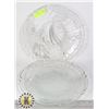 Image 1 : 2 LARGE TRANSPARENT VINTAGE SERVING DISHES