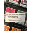 Image 2 : 1970 TOPPS HOCKEY CARD PACKAGE (17 CARDS NO DUPLICATES)