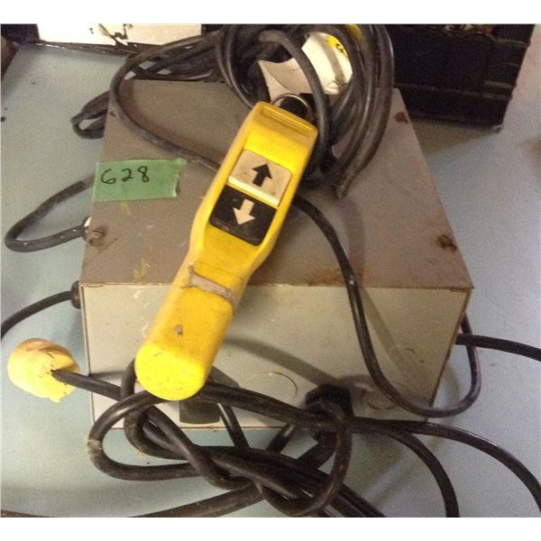 panel box with hoist controls