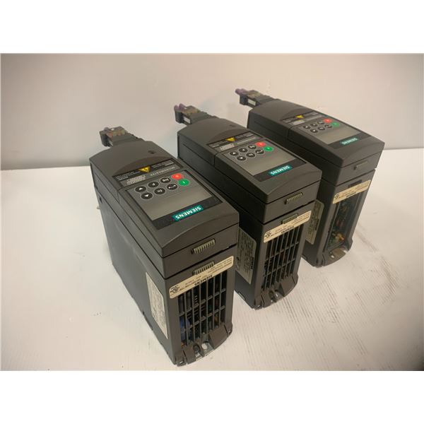 (3) Siemens 6SE6440-2UD15-5AA1 MicroMaster 440