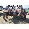 Image 5 : International manure spreader