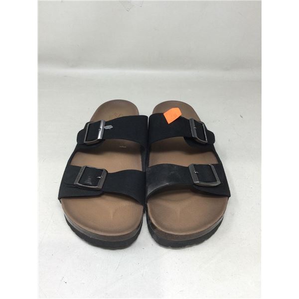 Sketchers Footware Size 7