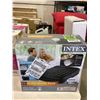 Image 1 : Intex Queen Size Pillow Rest Raised Airbed w/ Internal Pump