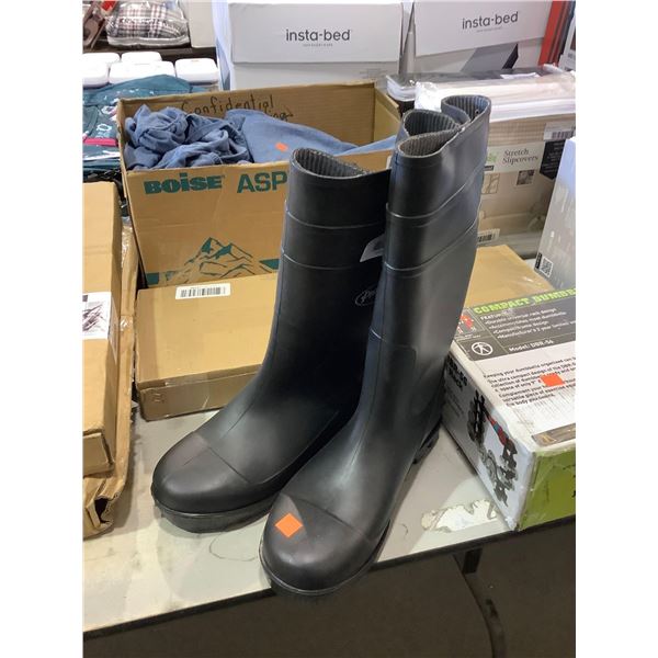 Pioneer Mens Size 9 Boots