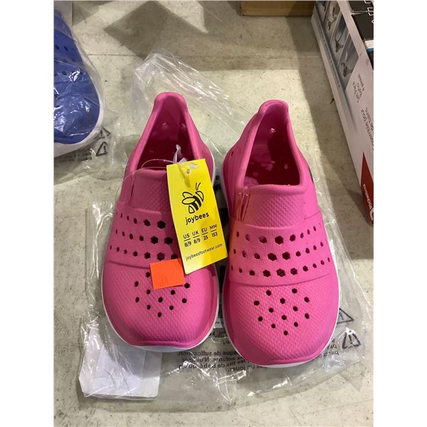 Joybees Kids Size 8/9 Shoes
