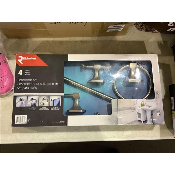 Richelieu 4-Piece Bathroom Set