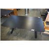 Image 2 : BLACK ADJUSTABLE DESK