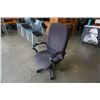 Image 2 : BLACK ROLLING OFFICE CHAIR