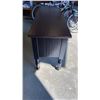 Image 8 : MODERN SIDEBOARD