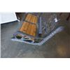 Image 2 : CAST IRON GARDEN BENCH NO LEGS