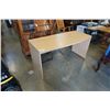 Image 2 : MAPLE FINISH DESK