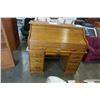 Image 2 : OAK DOUBLE PEDESTAL ROLLTOP DESK