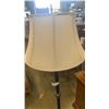 Image 2 : VINTAGE 4 LIGHT FLOOR LAMP