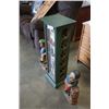 Image 2 : GOLF SHADOWBOX WINE HOLDER AND 2 WOOD GOLF FIGURES