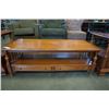 Image 2 : ROXTON MAPLE 3 PIECE COFFEE TABLE SET