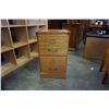 Image 2 : 2 DRAWER WOOD FILING CABINET
