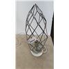 Image 1 : METAL DECORATIVE WIRE TABLE LAMP