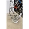 Image 2 : METAL DECORATIVE WIRE TABLE LAMP