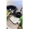 Image 2 : WAX WARMER, CROCK POT - NO LID, STRING LIGHTS AND ESTATE GOODS