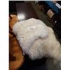 Image 1 : 2 sheepskin rugs
