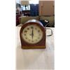 Image 1 : VINTAGE SESSIONS ELECTRIC WOOD CASED CLOCK